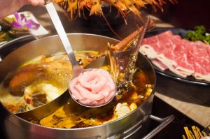 petsyoyo寵遊網－台北礁溪寵物友善餐廳 馬辣頂級麻辣鴛鴦火鍋