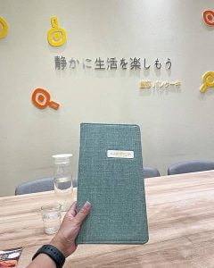 petsyoyo寵遊網-台中西屯寵物友善餐廳 Woosa洋食屋莎鬆餅屋 米克斯菲菲的走跳日記