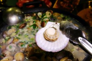 petsyoyo寵遊網-新北新莊寵物友善餐廳 澳門食娛城卜卜鍋 順德料理 小珊珊提供