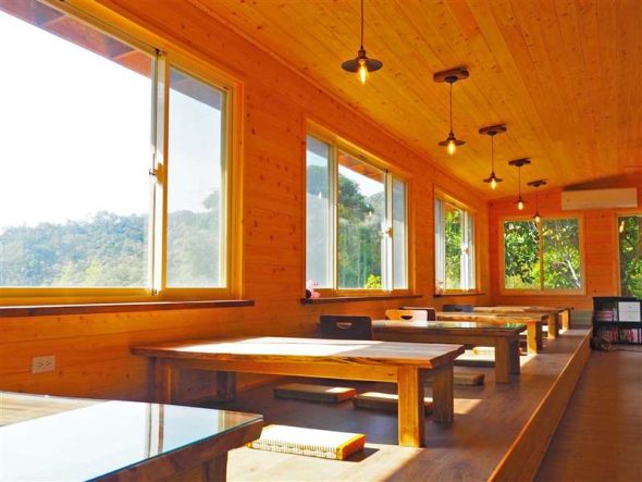 新竹芎林寵物友善餐廳-柴木屋珈啡