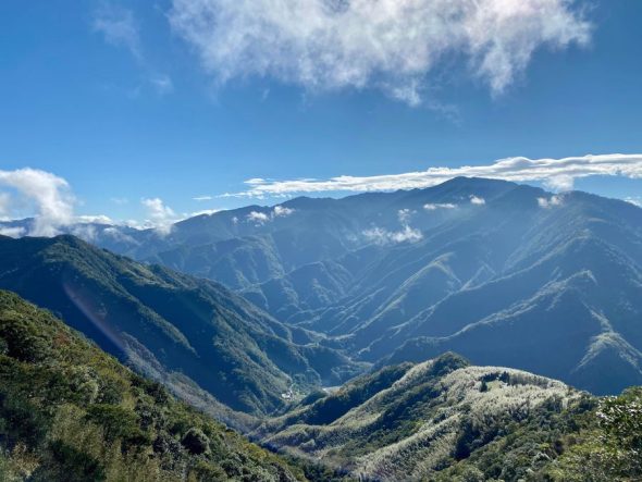 新竹尖石寵物友善景點 上帝的部落司馬庫斯 跟著鹿比與嚕咪一起看世界