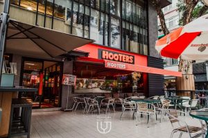 HOOTERS美式餐廳-慶城店 台北松山寵物友善餐廳