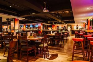 HOOTERS美式餐廳-慶城店 台北松山寵物友善餐廳